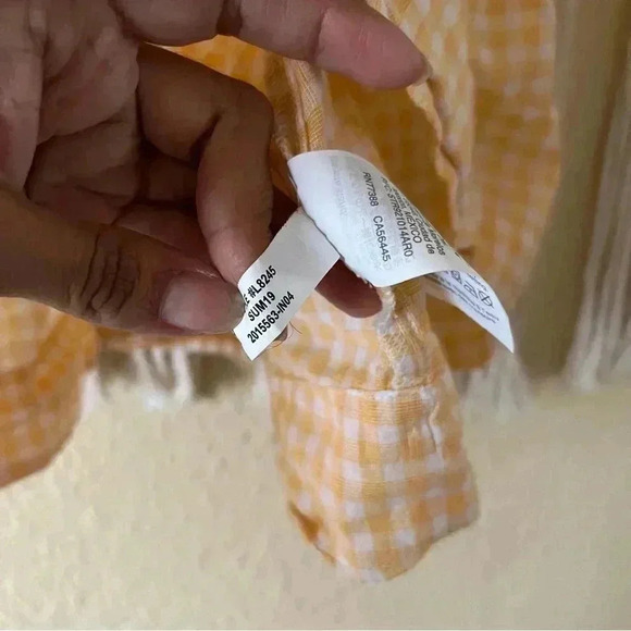 Madewell gingham top size medium - Picture 3 of 4